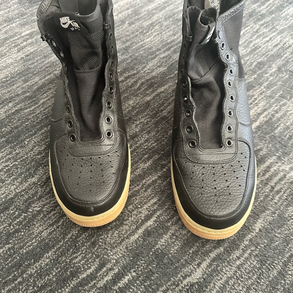 Nike SF Air Force Gum Bottom